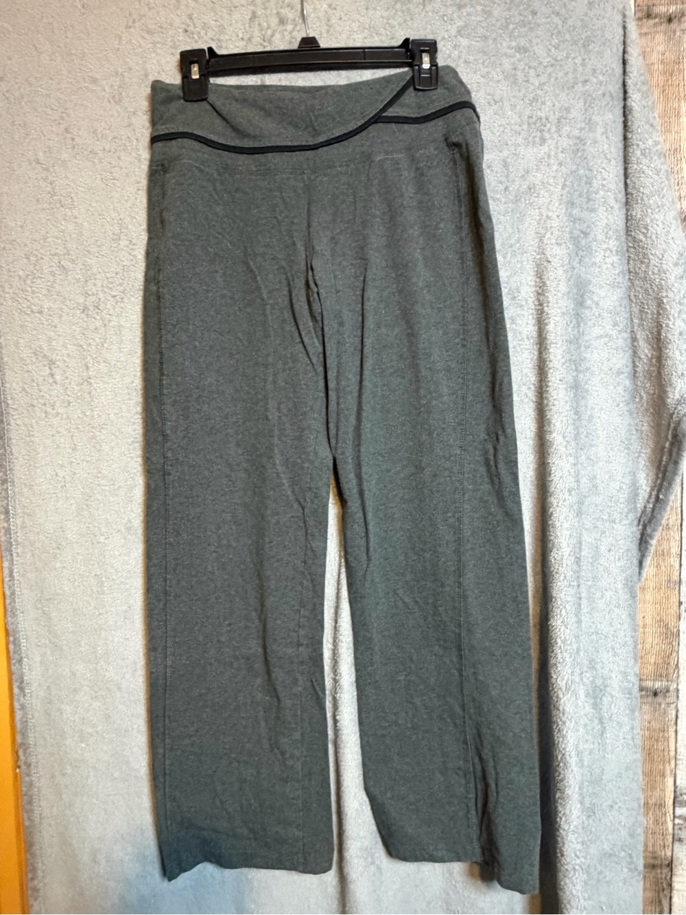 The Girls Heather Gray Casual Knit Pants with Subtle Stitching